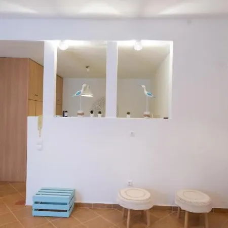 Dreamscape Cozy 3-bedroom Mykonos Hideaway *