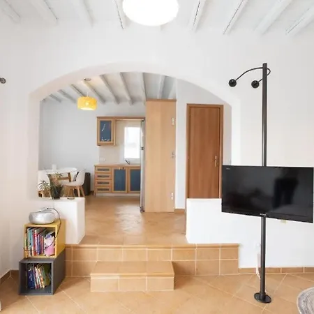 公寓 Dreamscape Cozy 3-bedroom Mykonos Hideaway