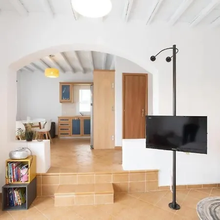 Dreamscape Cozy 3-bedroom Mykonos Hideaway 阿诺梅拉